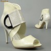 Sandale albe  Marimea 38  Noi