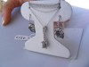 Set Cercei + Pandant aur alb ornate cu TOPAZE mistice si DIAMANTE
