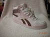 adidasi gheata de la Reebok