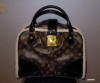 Geanta replica LV - Louis Vuitton cu blanita. Reduceri!