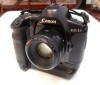Aparat pe film Canon EOS 1N cu booster