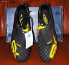 Ghete fotbal Umbro - marimea 43