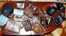 LOT DE 13 HUSE DIFERITE PENTRU APARATE FOTO foto