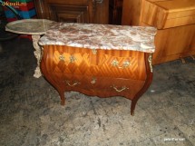 Comoda Rococo bombee.