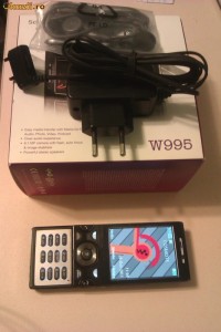 SONY ERICSSON W 995  - LA CUTIE foto