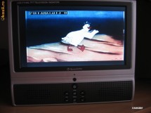 LCD TV portabil ( se poate folosi si in masina) foto