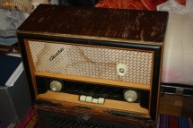 Aparat radio pe lampi CONCERT 60 foto
