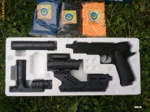 Pistol Airsoft Galaxy FULL cu amortizor + tinta laser + lanterna + 100 bile PRET MINIM