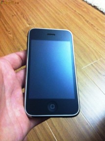 Vand Iphone 3G 8 gb IMPECABIL ca NOU merge in orice retea