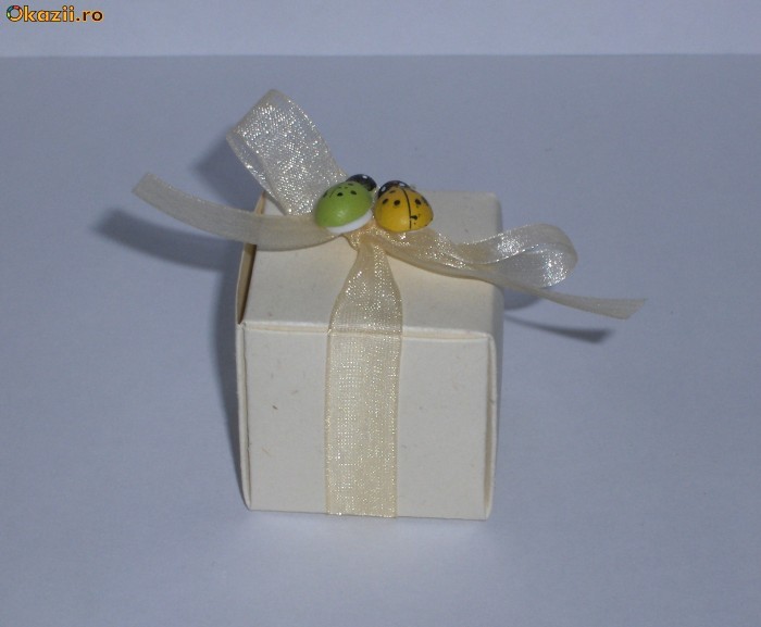 Kit 25 marturii botez cub ivoriu/ gargarite - SUPER PRET foto mare