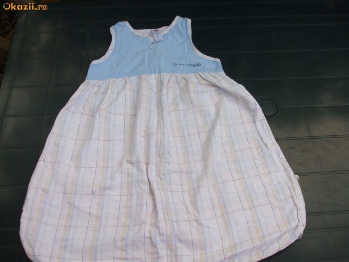 Sac dormit subtire de vara,C&amp;A,ptr.6-9 luni,lungime 66cm. foto mare