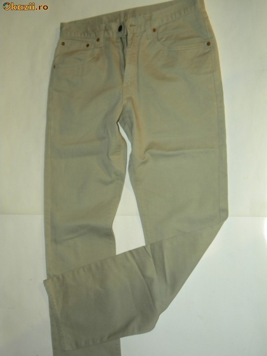 blugi  LEVIS  581 foto mare