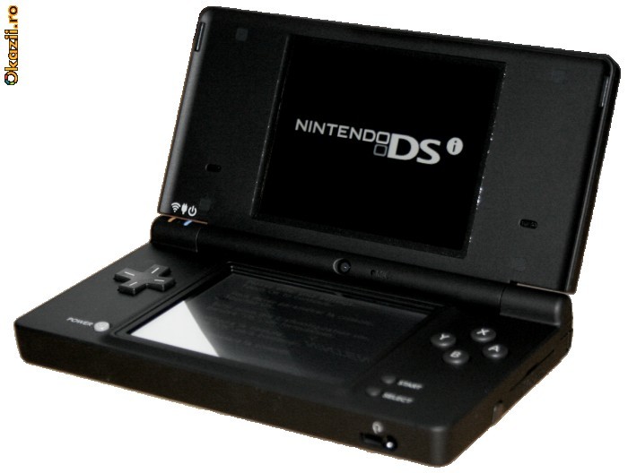 nintendo DsI in cutie foto mare