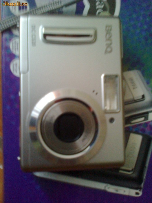 APARAT FOTO BENQ DC C510 - CU CARD 1GB SI HUSA DIN PIELE foto mare