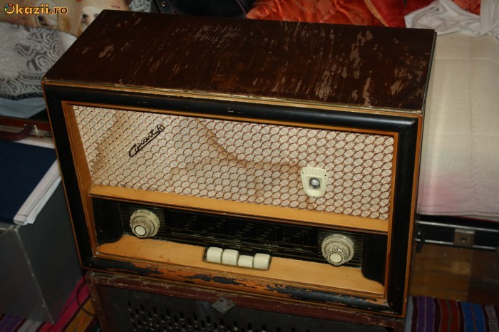 Aparat radio pe lampi CONCERT 60 foto mare
