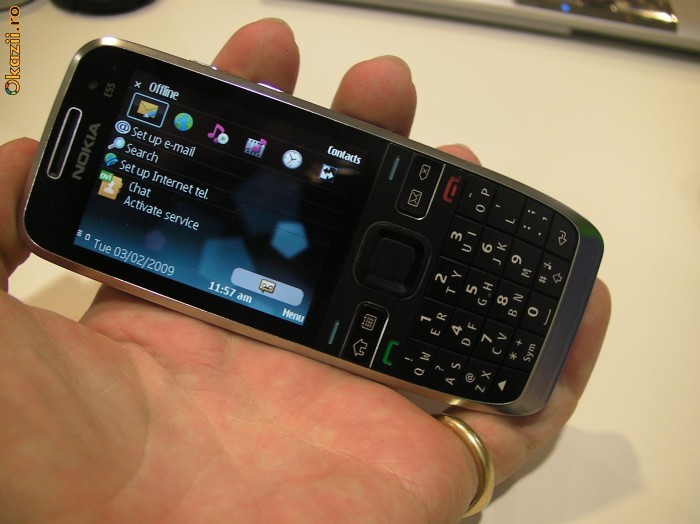 Nokia E 55, Black, ca nou, card 2 gb, cablu, incarcator, 600 lei foto mare