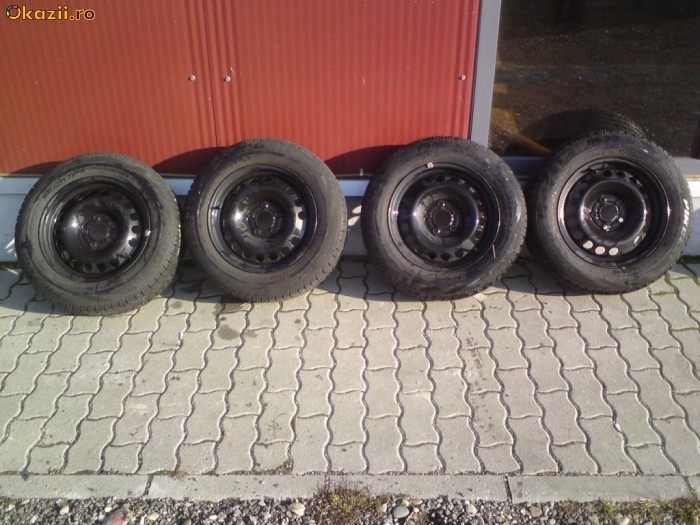Jante table pe 16", 5*112 + anvelope iarna, 205/55/16, Vw Passat, Golf 5, 6 , Audi A4 , A6 , Skoda Octavia 2 , Seat foto mare Jante table pe 16", 5*112 + anvelope iarna, 205/55/16, Vw Passat, Golf 5, 6 , Audi A4 , A6 , Skoda Octavia 2 , Seat foto mare