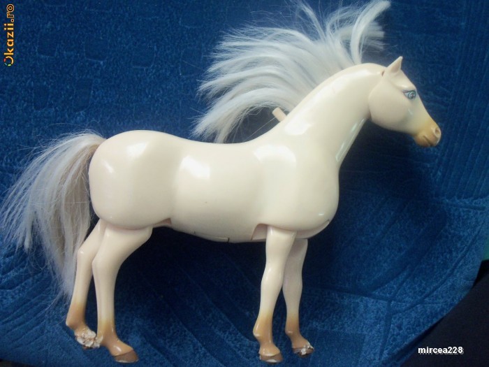 Cal MATTEL, pt.papusile Barbie, 26cm. foto mare