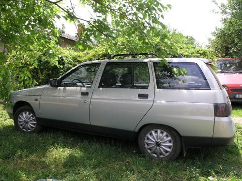 Lada 111 foto mare