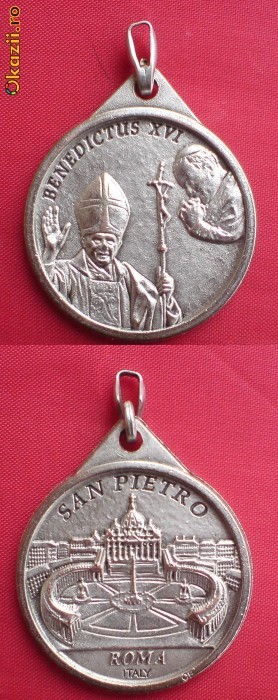 Medalie  papa BENEDICTUS XVI, argint(?)ata foto mare