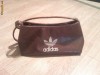 poseta ADIDAS
