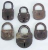 AuX: Lot 6 lacate vechi din fier, de colectie, modele rare si deosebite!