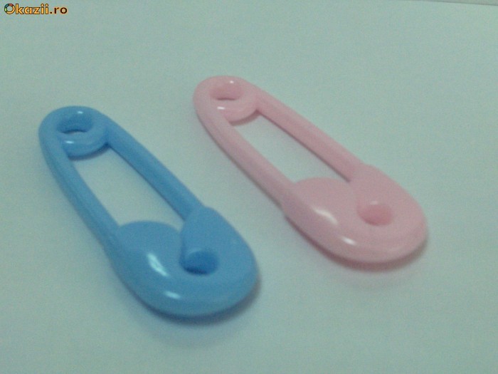 Ac plastic pentru marturii sau decoratiuni botez - roz foto mare Ac plastic pentru marturii sau decoratiuni botez - roz foto mare