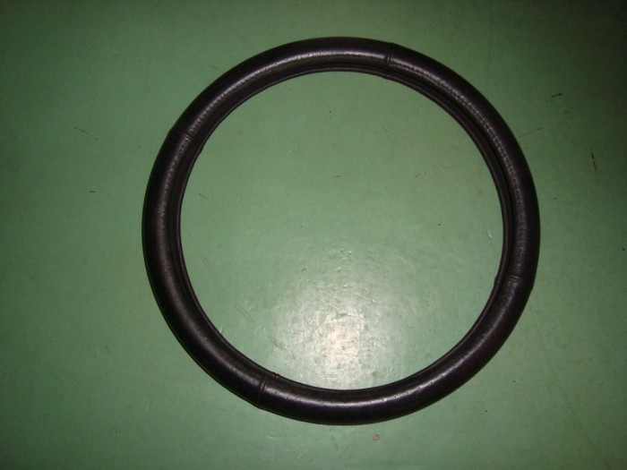 Husa Piele Naturala pt Volan Auto pt gama VAG ( Passat , Golf 4 , Skoda Octavia ,etc) foto mare Husa Piele Naturala pt Volan Auto pt gama VAG ( Passat , Golf 4 , Skoda Octavia ,etc) foto mare